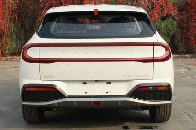 Chi tiết SUV cỡ C cho dân chơi off-road - Hình 11 Chi tiet SUV co C cho dan choi off-road-Hinh-11