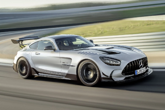 Chi tiết Mercedes-AMG GT Black Series không dưới 18 tỷ cập bến Việt Nam - Hình 10 Chi tiet Mercedes-AMG GT Black Series khong duoi 18 ty cap ben Viet Nam-Hinh-10