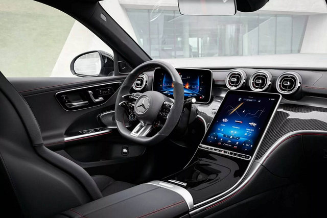 Chi tiết Mercedes-AMG C43 2023 1,4 tỷ đồng - Hình 3 Chi tiet Mercedes-AMG C43 2023 1,4 ty dong-Hinh-3