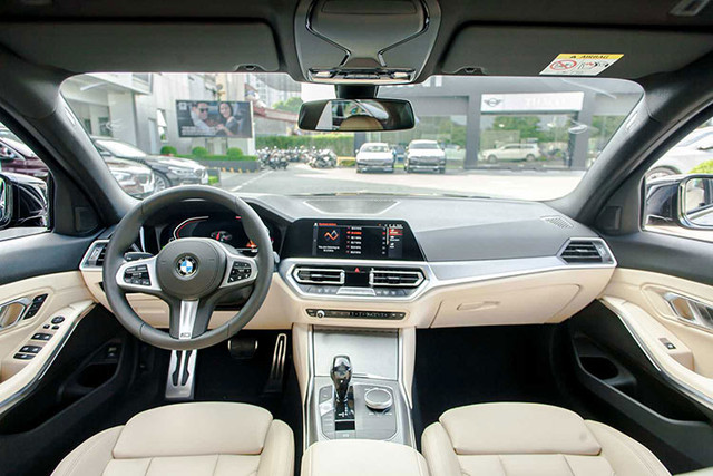 BMW 3-Series tại Việt Nam đang rẻ hơn Toyota Camry? - Hình 5 BMW 3-Series tai Viet Nam dang re hon Toyota Camry?-Hinh-5