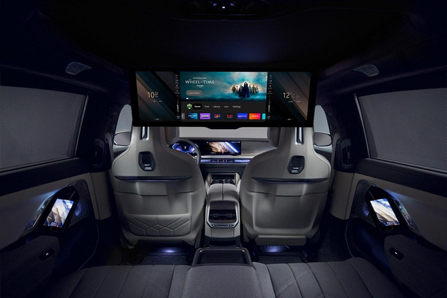 Điểm danh 10 xe sang có khoang hành khách VIP - Hình 12 Diem danh 10 xe sang co khoang hanh khach VIP-Hinh-12