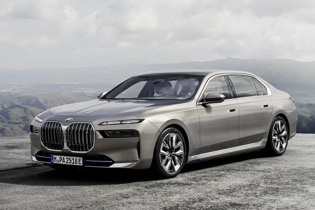 Điểm danh 10 xe sang có khoang hành khách VIP - Hình 11 Diem danh 10 xe sang co khoang hanh khach VIP-Hinh-11