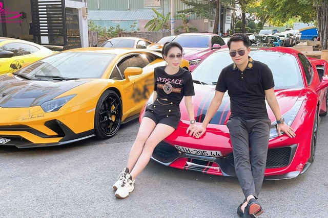 Đại gia Hoàng Kim Khánh "chốt đơn" siêu xe Ferrari chính hãng Việt Nam - Hình 2 Dai gia Hoang Kim Khanh