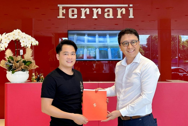 Đại gia Hoàng Kim Khánh "chốt đơn" siêu xe Ferrari chính hãng Việt Nam Dai gia Hoang Kim Khanh