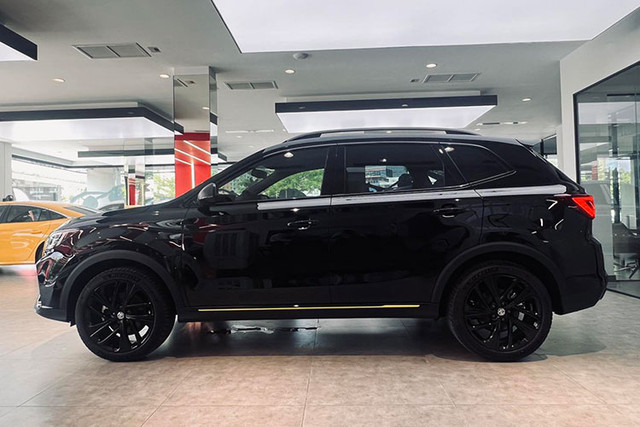 Can canh MG RX5 gia 650 trieu dong nhung sang chanh nhu Lexus-Hinh-3