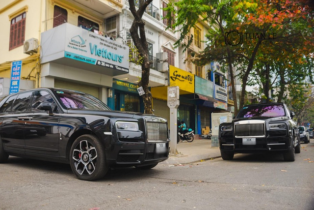 Cận cảnh dàn xe SUV trăm tỷ đồng xuất hiện trên 1 con phố ở Hà Nội - Hình 5 Can canh dan xe SUV tram ty dong xuat hien tren 1 con pho o Ha Noi-Hinh-5