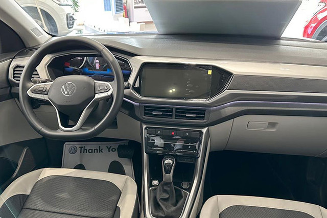 SUV cỡ B Volkswagen T-Cross thế hệ mới đang được thanh lý rẻ gần 250 triệu - Hình 5 SUV co B Volkswagen T-Cross the he moi dang duoc thanh ly re gan 250 trieu-Hinh-5