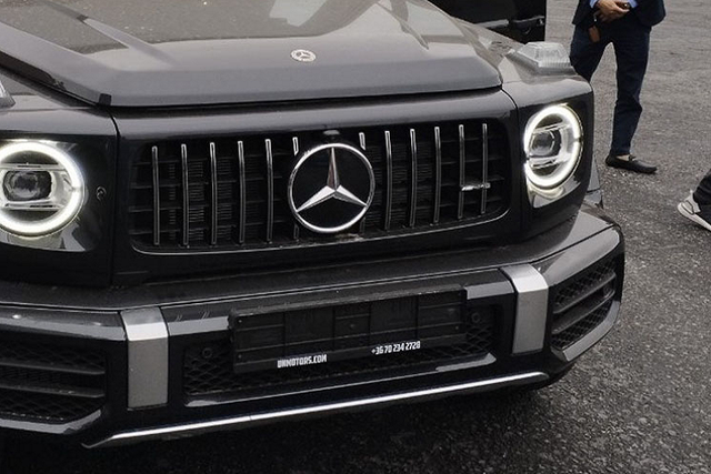 Xe Mercedes-AMG G63 hơn 11 tỷ bị bỏ quên từ năm 2018 ở Hài Phòng - Hình 2 Xe Mercedes-AMG G63 hon 11 ty bi bo quen tu nam 2018 o Hai Phong-Hinh-2