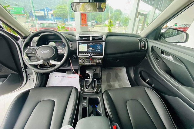 Hyundai Creta giảm tới 80 triệu đồng để cạnh trang Toyota Yaris Cross vừa ra mắt - Hình 8 Hyundai Creta giam toi 80 trieu dong de canh trang Toyota Yaris Cross vua ra mat-Hinh-8