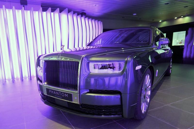 Cận cảnh Rolls-Royce Phantom Tempus bản giới hạn chỉ 20 xe - Hình 7 Can canh Rolls-Royce Phantom Tempus ban gioi han chi 20 xe-Hinh-7