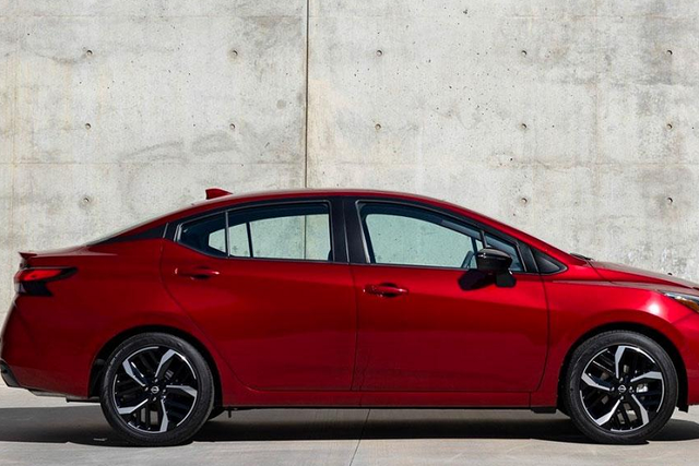 Lộ hàng Nissan Almera 2023 giá rẻ sắp về Việt Nam? - Hình 10 Lo hang Nissan Almera 2023 gia re sap ve Viet Nam?-Hinh-10