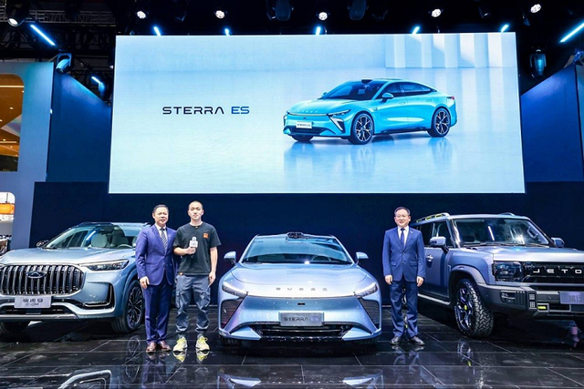 Sterra ES sạc 5 phút chạy 150km đấu Tesla Model 3 Sterra ES sac 5 phut chay 150km dau Tesla Model 3