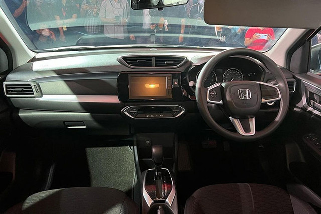 Honda WR-V giá rẻ sẽ bán khắp Đông Nam Á - Toyota Raize "lạnh gáy" - Hình 5 Honda WR-V gia re se ban khap Dong Nam A - Toyota Raize