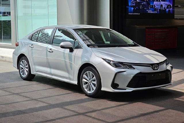 Toyota Corolla Altis 2024 nâng cấp sắp ra mắt tại Việt Nam - Hình 2 Toyota Corolla Altis 2024 nang cap sap ra mat tai Viet Nam-Hinh-2