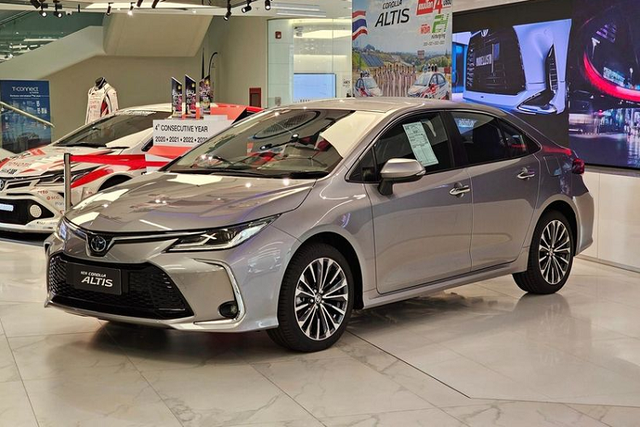 Toyota Corolla Altis 2024 nâng cấp sắp ra mắt tại Việt Nam Toyota Corolla Altis 2024 nang cap sap ra mat tai Viet Nam