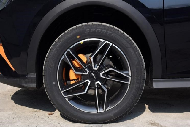 Crossover “ngon rẻ” Fengshen Yixuan GS từ 295 triệu đồng tại Trung Quốc - Hình 5 Crossover “ngon re” Fengshen Yixuan GS tu 295 trieu dong tai Trung Quoc-Hinh-5