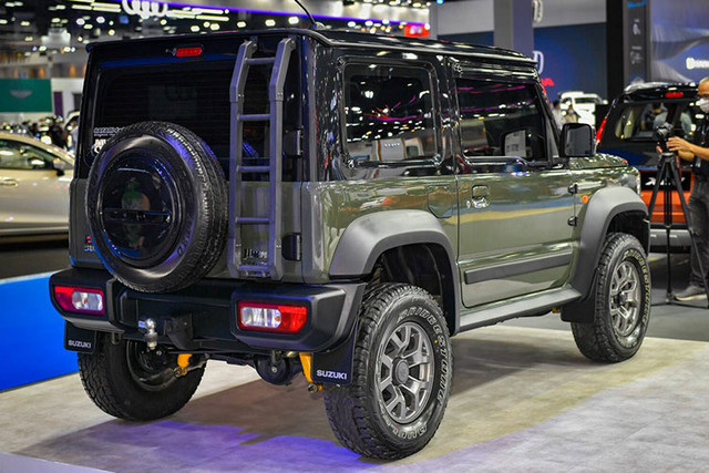 Suzuki Jimny 2023 sắp về Việt Nam, giá thế nào? - Hình 4 Suzuki Jimny 2023 sap ve Viet Nam, gia the nao?-Hinh-4