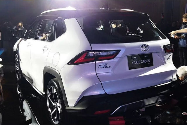 Toyota Yaris Cross 2023 khoảng 474 triệu đồng tại Indonesia, chờ về Việt Nam - Hình 7 Toyota Yaris Cross 2023 khoang 474 trieu dong tai Indonesia, cho ve Viet Nam-Hinh-7