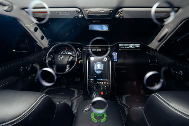 Cận cảnh siêu SUV truy bắt tội phạm của cảnh sát Dubai - Hình 12 Can canh sieu SUV truy bat toi pham cua canh sat Dubai-Hinh-12