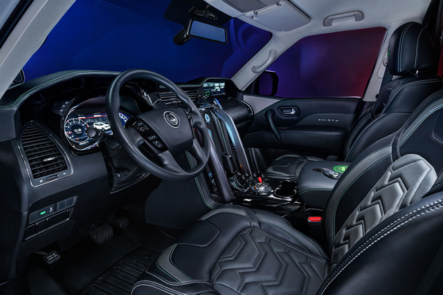 Cận cảnh siêu SUV truy bắt tội phạm của cảnh sát Dubai - Hình 11 Can canh sieu SUV truy bat toi pham cua canh sat Dubai-Hinh-11