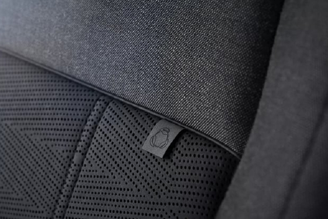 Chi tiết xe sang Range Rover Velar 2024 hạng sang cao nhất 2,3 tỷ đồng - Hình 11 Chi tiet xe sang Range Rover Velar 2024 hang sang cao nhat 2,3 ty dong-Hinh-11