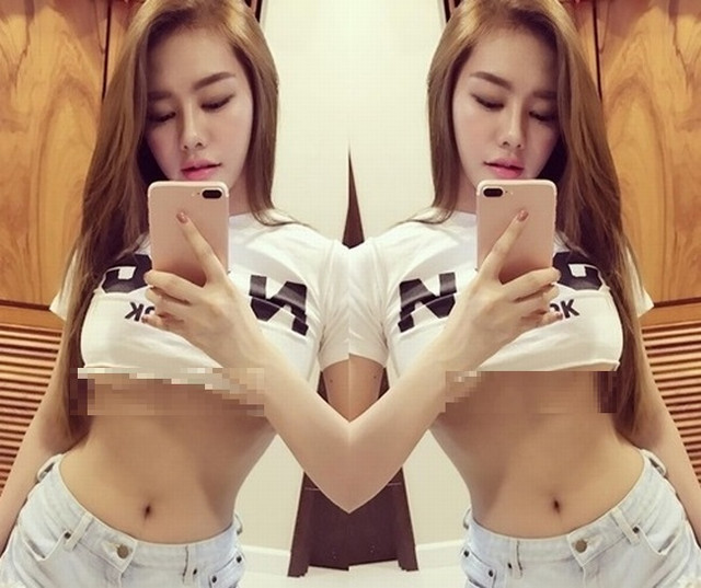Cánh mày râu 'xịt máu mũi' với áo croptop khoe chân ngực của các sao - Hình 2 Canh may rau 'xit mau mui' voi ao croptop khoe chan nguc cua cac sao-Hinh-2