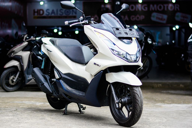 Honda PCX e:HEV về Việt Nam có giá gần 100 triệu đồng Honda PCX e:HEV ve Viet Nam co gia gan 100 trieu dong