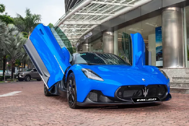 Cận cảnh Maserati MC20 chính hãng hơn 16 tỷ đồng Can canh Maserati MC20 chinh hang hon 16 ty dong
