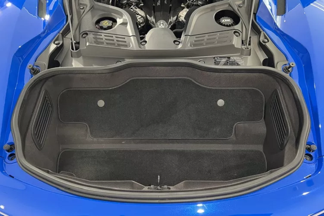 Cận cảnh Maserati MC20 chính hãng hơn 16 tỷ đồng - Hình 9 Can canh Maserati MC20 chinh hang hon 16 ty dong-Hinh-9