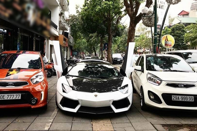 Những chiếc ô tô hạng A sở hữu biển số đẹp trị giá cả tỷ đồng tại Việt Nam - Hình 4 Nhung chiec o to hang A so huu bien so dep tri gia ca ty dong tai Viet Nam-Hinh-4
