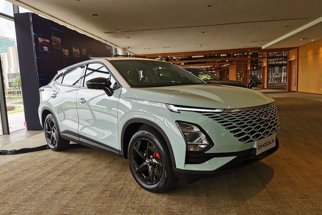 Chi tiết xe Trung Quốc Chery OMODA 5 sắp bán tại Việt Nam giá từ 699 triệu đồng? - Hình 2 Chi tiet xe Trung Quoc Chery OMODA 5 sap ban tai Viet Nam gia tu 699 trieu dong?-Hinh-2