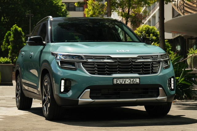 Kia Seltos 2023 bán tại Úc có giá từ 485 triệu đồng - Hình 3 Kia Seltos 2023 ban tai Uc co gia tu 485 trieu dong-Hinh-3