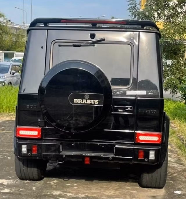 Cong an phat hien xe sang Mercedes G63 do Brabus 800 hon 10 ty gan bien gia-Hinh-2