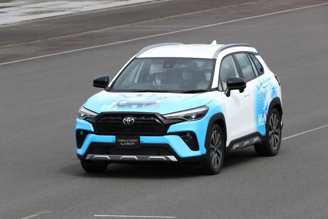 Chi tiết Toyota Corolla Cross chạy động cơ Hydro mạnh 300 mã lực - Hình 2 Chi tiet Toyota Corolla Cross chay dong co Hydro manh 300 ma luc-Hinh-2