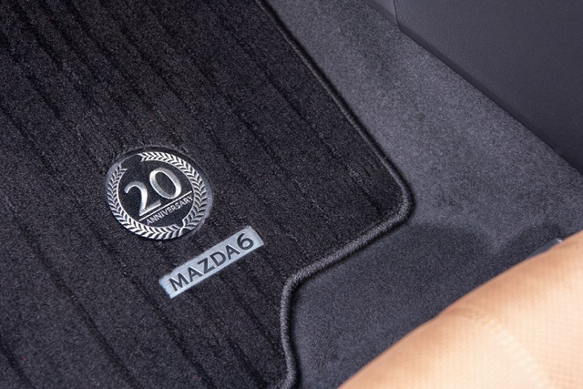Chi tiết Mazda6 2023 20th Anniversary Edition chỉ từ 782 triệu đồng - Hình 9 Chi tiet Mazda6 2023 20th Anniversary Edition chi tu 782 trieu dong-Hinh-9