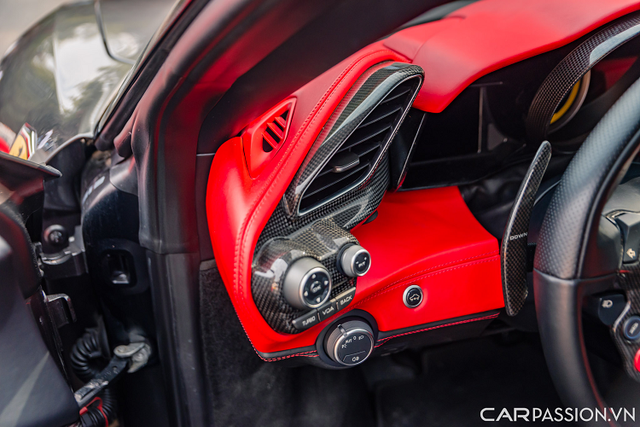 Ferrari 488 GTB có giá siêu rẻ gần 9 tỷ đồng - Hình 14 Ferrari 488 GTB co gia sieu re gan 9 ty dong-Hinh-14