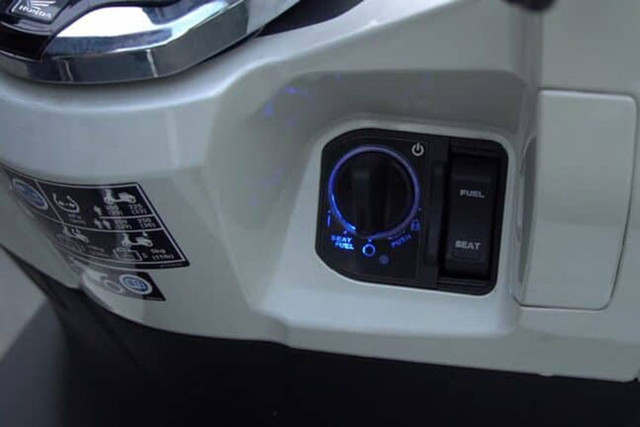 Honda PCX e:HEV về Việt Nam có giá gần 100 triệu đồng - Hình 5 Honda PCX e:HEV ve Viet Nam co gia gan 100 trieu dong-Hinh-5