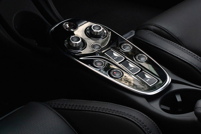 Chi tiết McLaren GT chính hãng giá từ 16 tỷ đồng - Hình 6 Chi tiet McLaren GT chinh hang gia tu 16 ty dong-Hinh-6