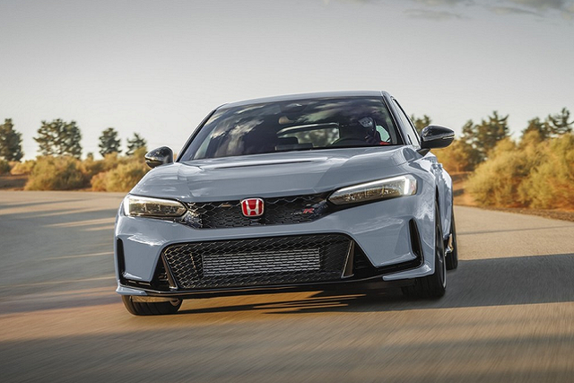 Chốt giá 2,4 tỷ cho Honda Civic Type R 2023 - Hình 12 Chot gia 2,4 ty cho Honda Civic Type R 2023-Hinh-12