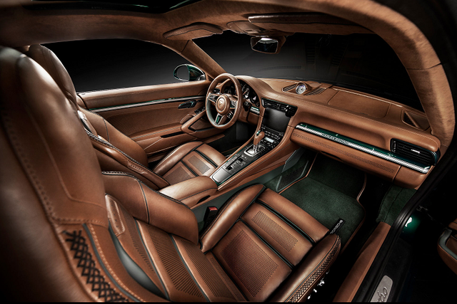 Ngoại thất độc, nội thất sang chảnh của Porsche 991 Turbo Carlex Design - Hình 7 Ngoai that doc, noi that sang chanh cua Porsche 991 Turbo Carlex Design-Hinh-7