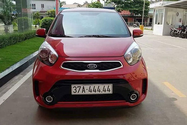 Những chiếc ô tô hạng A sở hữu biển số đẹp trị giá cả tỷ đồng tại Việt Nam - Hình 9 Nhung chiec o to hang A so huu bien so dep tri gia ca ty dong tai Viet Nam-Hinh-9