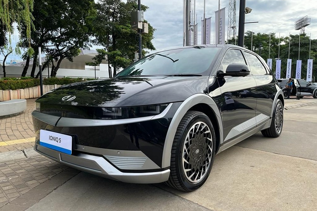 Dàn ôtô điện chở lãnh đạo tham dự Hội nghị thượng đỉnh G20 - Hình 5 Dan oto dien cho lanh dao tham du Hoi nghi thuong dinh G20-Hinh-5