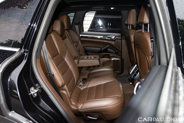 Porsche Cayenne 2016 biển số siêu đẹp giá bán 3,6 tỷ - Hình 6 Porsche Cayenne 2016 bien so sieu dep gia ban 3,6 ty-Hinh-6