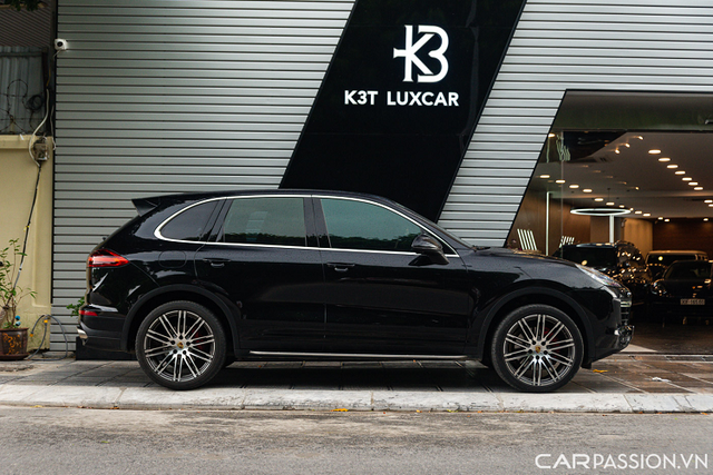 Porsche Cayenne 2016 biển số siêu đẹp giá bán 3,6 tỷ - Hình 3 Porsche Cayenne 2016 bien so sieu dep gia ban 3,6 ty-Hinh-3