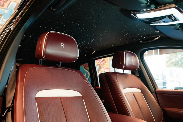 SUV siêu sang Rolls-Royce Cullinan Black Badge được rao bán hơn 39 tỷ - Hình 7 SUV sieu sang Rolls-Royce Cullinan Black Badge duoc rao ban hon 39 ty-Hinh-7