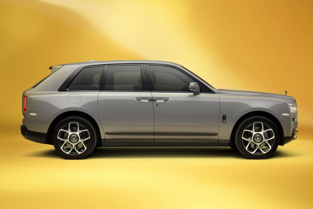 Tận mục Rolls-Royce Cullinan Inspired by Fashion siêu sang - Hình 10 Tan muc Rolls-Royce Cullinan Inspired by Fashion sieu sang-Hinh-10