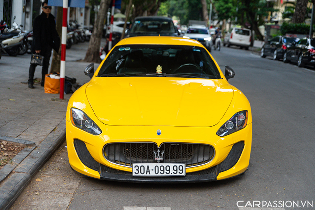 Maserati Granturismo MC Sportline biển tứ quý 9 giá hơn 12 tỷ - Hình 4 Maserati Granturismo MC Sportline bien tu quy 9 gia hon 12 ty-Hinh-4