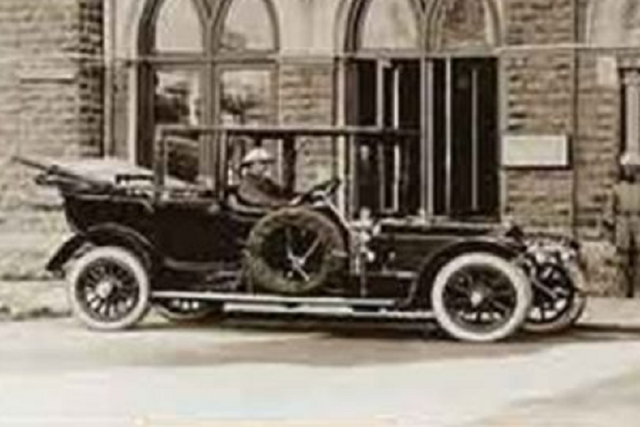 Giai thoại vua Ấn Độ mua 6 chiếc xe siêu sang Rolls-Royce về chở rác - Hình 9 Giai thoai vua An Do mua 6 chiec xe sieu sang Rolls-Royce ve cho rac-Hinh-9