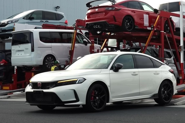 Có tiền mua Honda Civic Type R 2023 cũng phải chờ nửa năm mới được giao xe Co tien mua Honda Civic Type R 2023 cung phai cho nua nam moi duoc giao xe