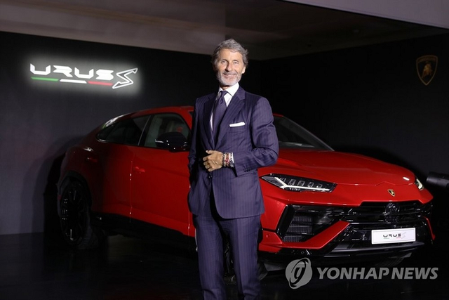 Siêu xe Lamborghini Urus S hơn tại Hàn Quốc rẻ hơn Việt Nam gần 9 tỷ đồng - Hình 4 Sieu xe Lamborghini Urus S hon tai Han Quoc re hon Viet Nam gan 9 ty dong-Hinh-4